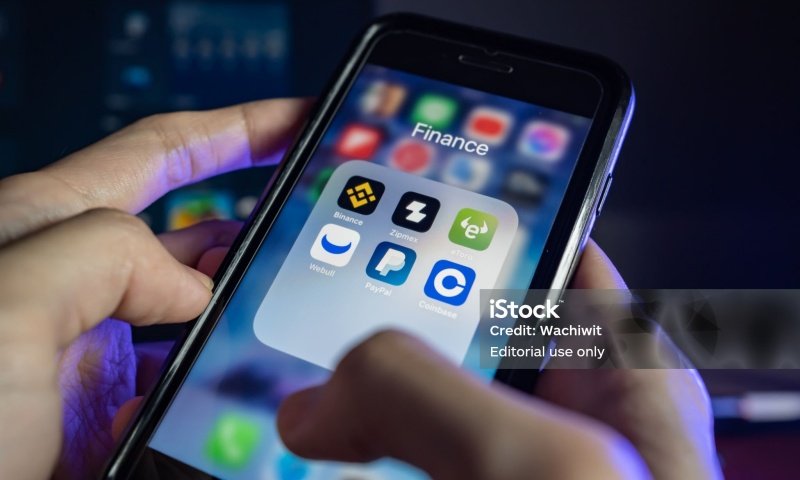 哪些AI+区块链币种将引领未来？十大融合技术投资价值解析