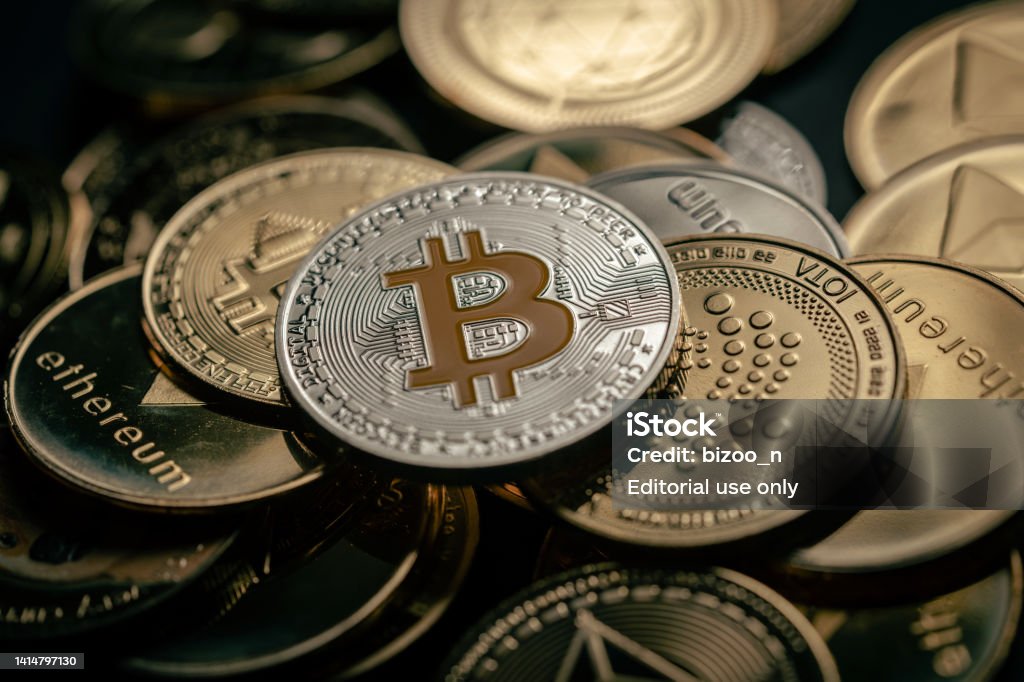 2025年比特币减半倒计时：历史周期揭示牛市信号  