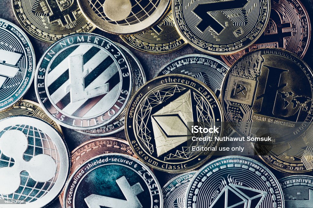 ADA币能否登顶智能合约之巅？2025年技术革命与监管突围全解析  